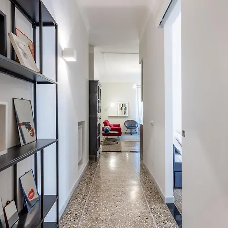 Design In Prati Apartment